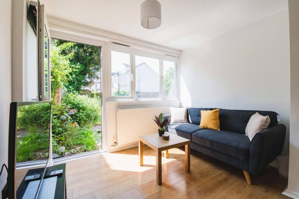 Stylish & Tranquil Flat With Excellent Connections Apartment London Exterior photo